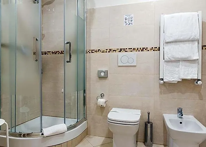 Oda ve Kahvaltı Domus Giulia Roma