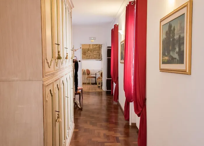 Oda ve Kahvaltı Domus Giulia Roma